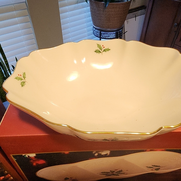 Lenox holiday serveware collection - Picture 2 of 14